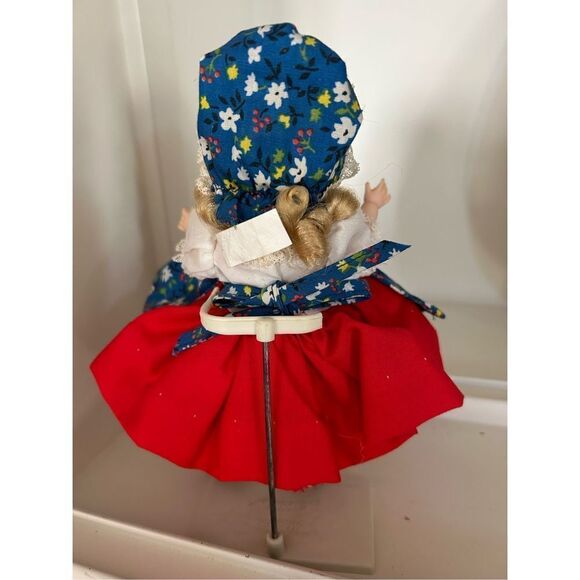 Vintage Madame Alexander Gretel Doll - Picture 5 of 7